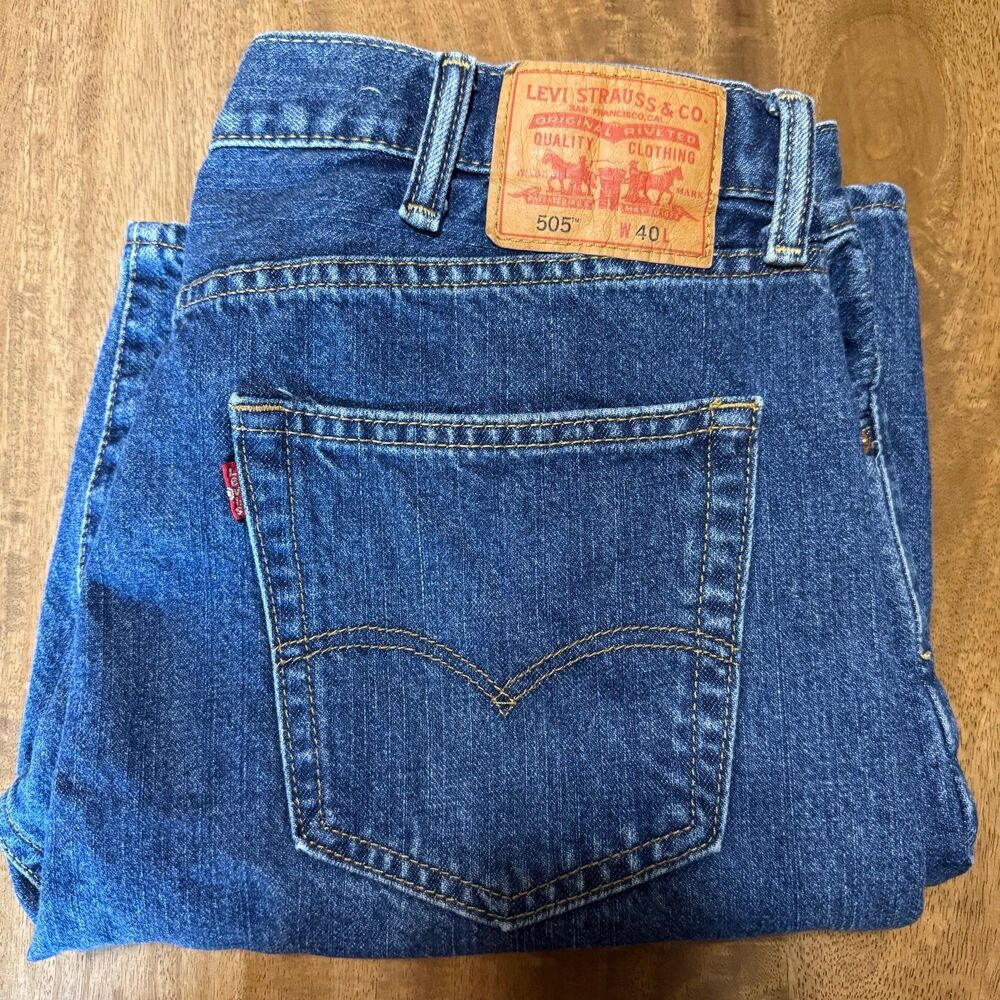 Levi’s Jean Shorts Men’s 40(Feels like 36) Blue Straight - Picture 4 of 7